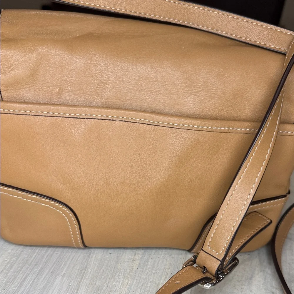 Coach Hadley Tan Leather Crossbody Field Bag F29763 - Picture 5 of 9